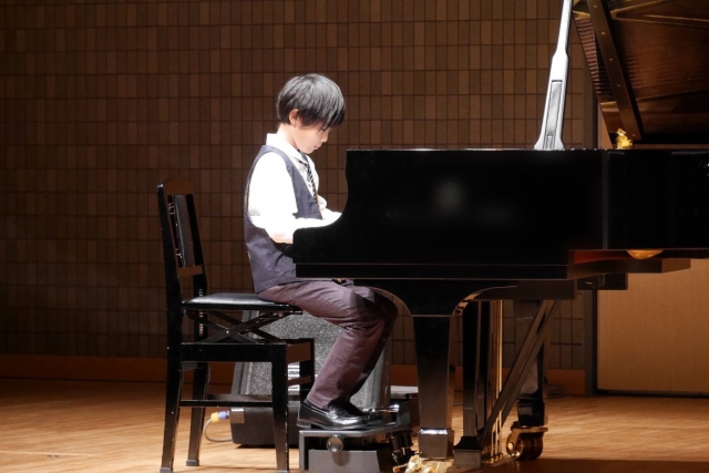 多摩市聖蹟桜ヶ丘のピアノ・リトミック教室